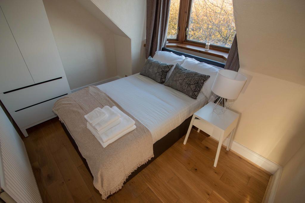 Bright & Airy Two Bed Set In Granite Lägenhet Aberdeen Exteriör bild